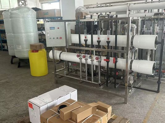 سعر جيد نظام التناضح العكسي التجاري من الفولاذ المقاوم للصدأ / PVC 5000 جزء في المئة للمياه البلدية أو البئر الانترنت