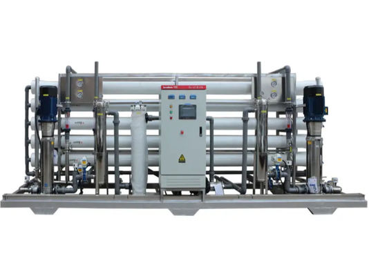 سعر جيد 150 - 300 Psi تصنيف الضغط RO نظام المياه المالحة مع التصفية العالية / فلتر الوسائط قبل المعالجة الانترنت